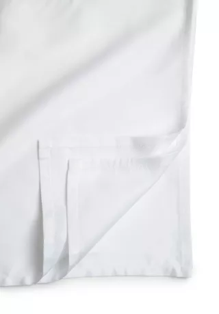 Satiinialuslakana Valkoinen