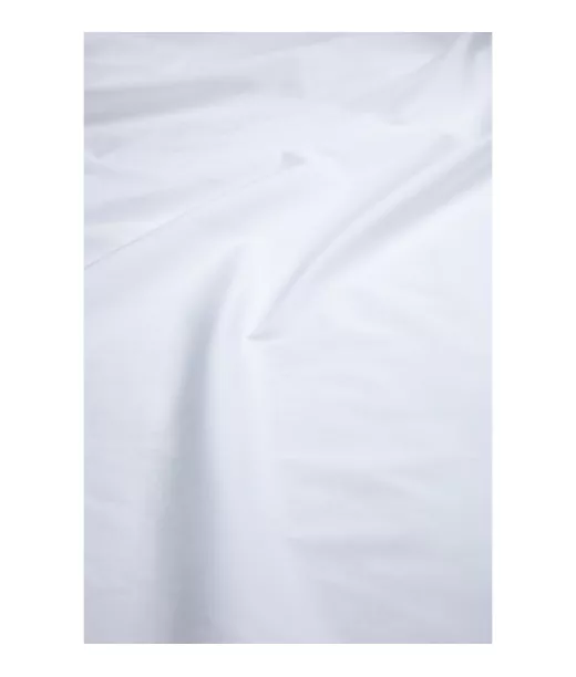 Muotoonommeltu Lakana.  Valkoinen