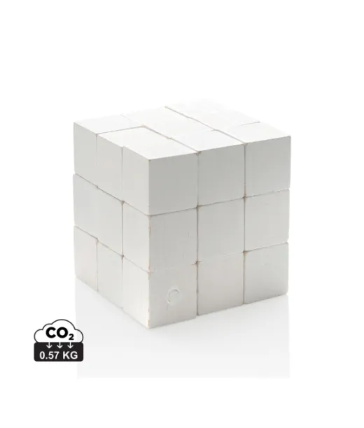 Puinen älypeli Kangaskassissa Valkoinen